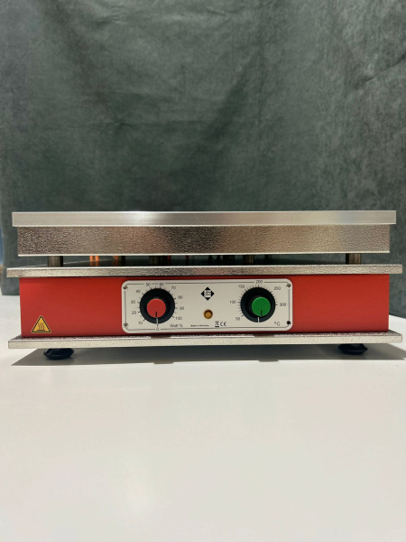 Нагревательная плита НТ32-400 с термоконтроллером